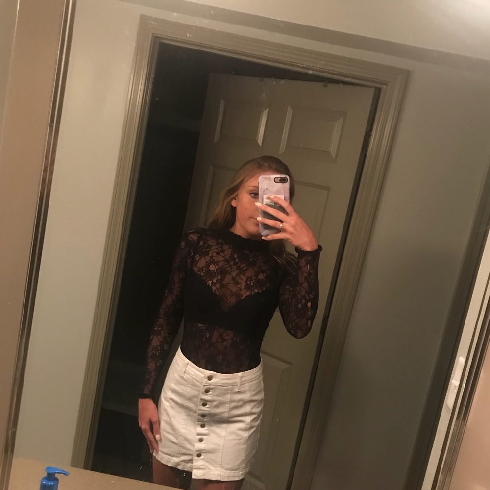sheer black lace bodysuit w/ open back - Forever21